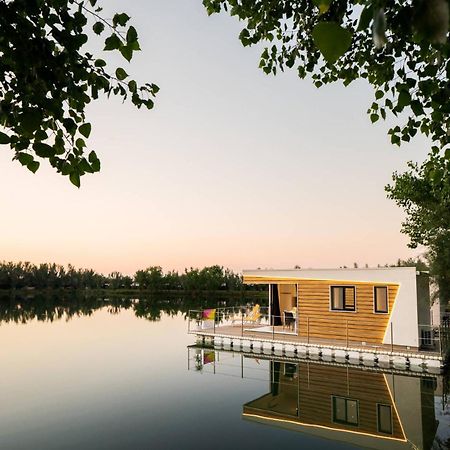 Village Lake Placid Silvi Marina Esterno foto